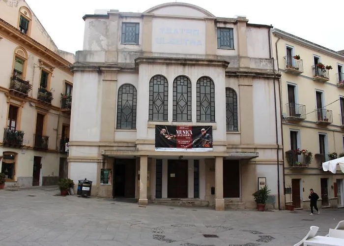 Via Cavour 19, Appartamento Del Conte