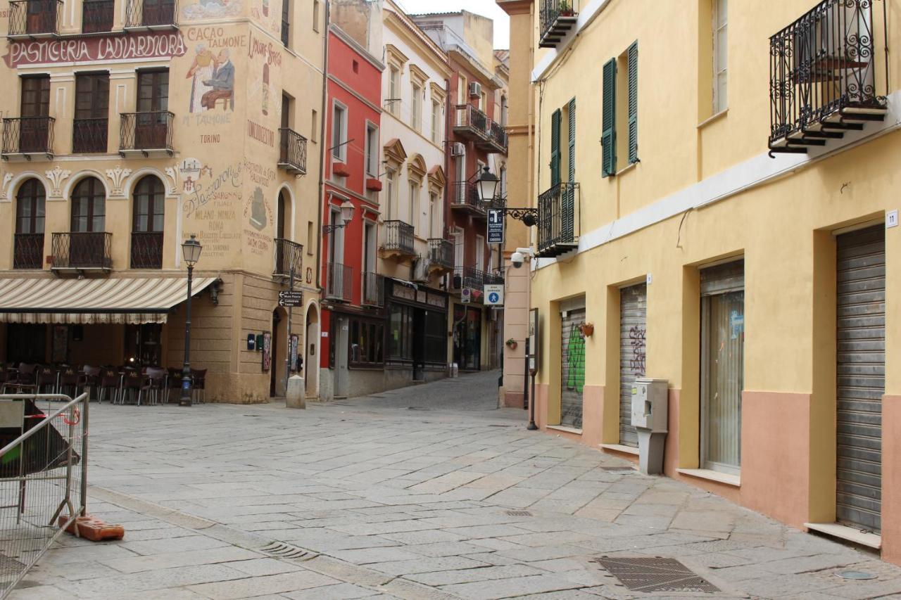Via Cavour 19, Del Conte Iglesias
