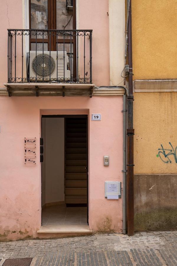 Via Cavour 19, Del Conte Apartment