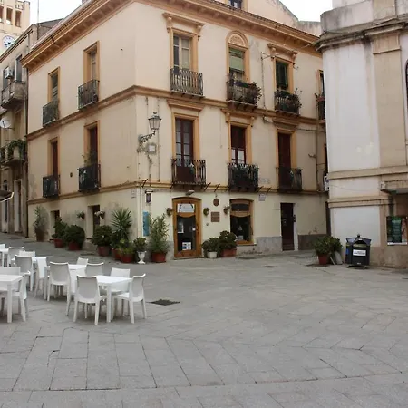Via Cavour 19, Appartamento Del Conte Iglesias Exterior photo