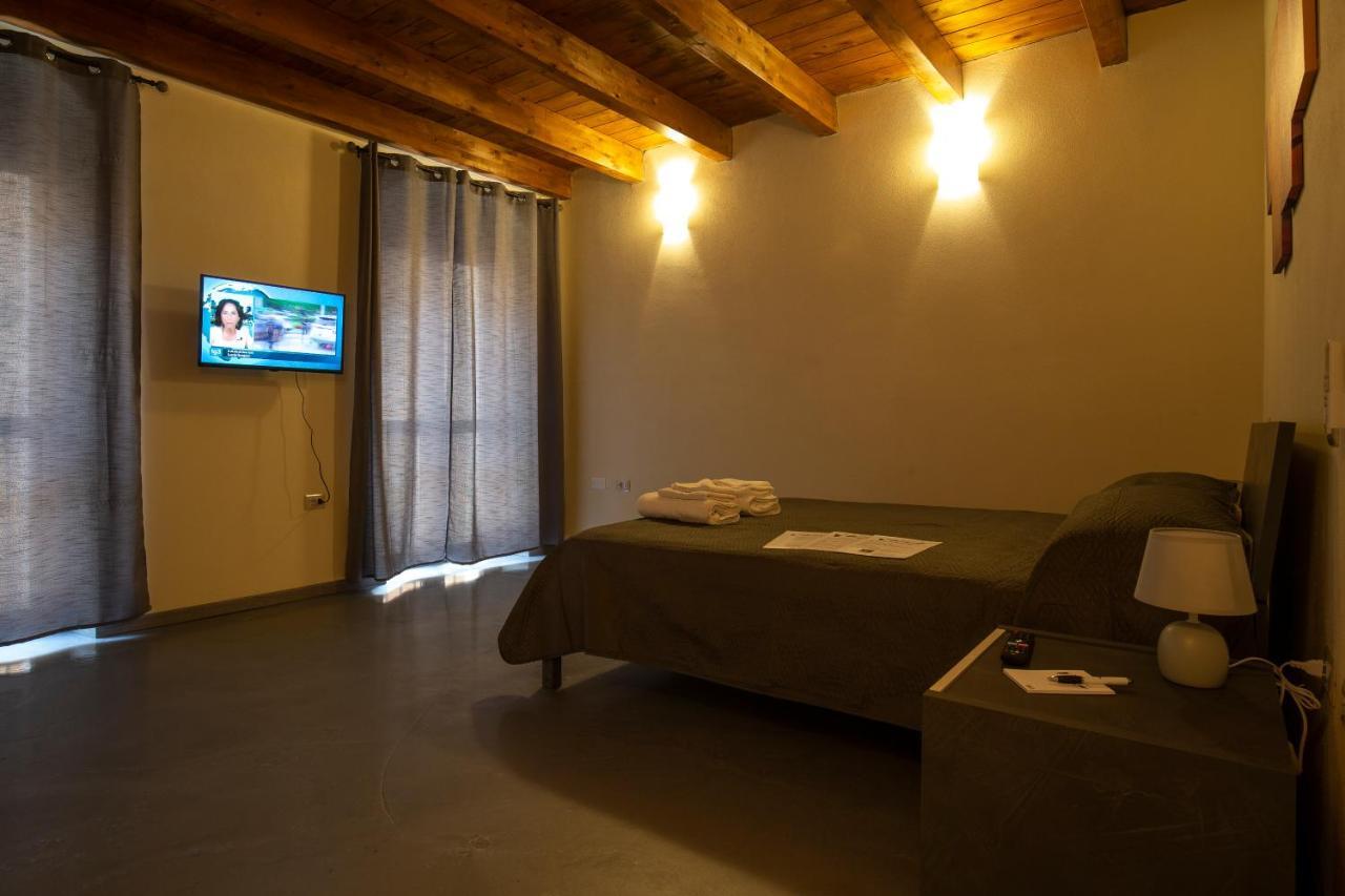 Via Cavour 19, Del Conte Apartment